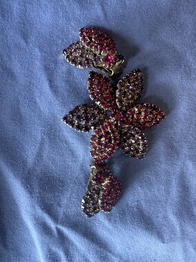 Weiss Rhinestone Brooch and Earring Set Pink Red Floral Vintage